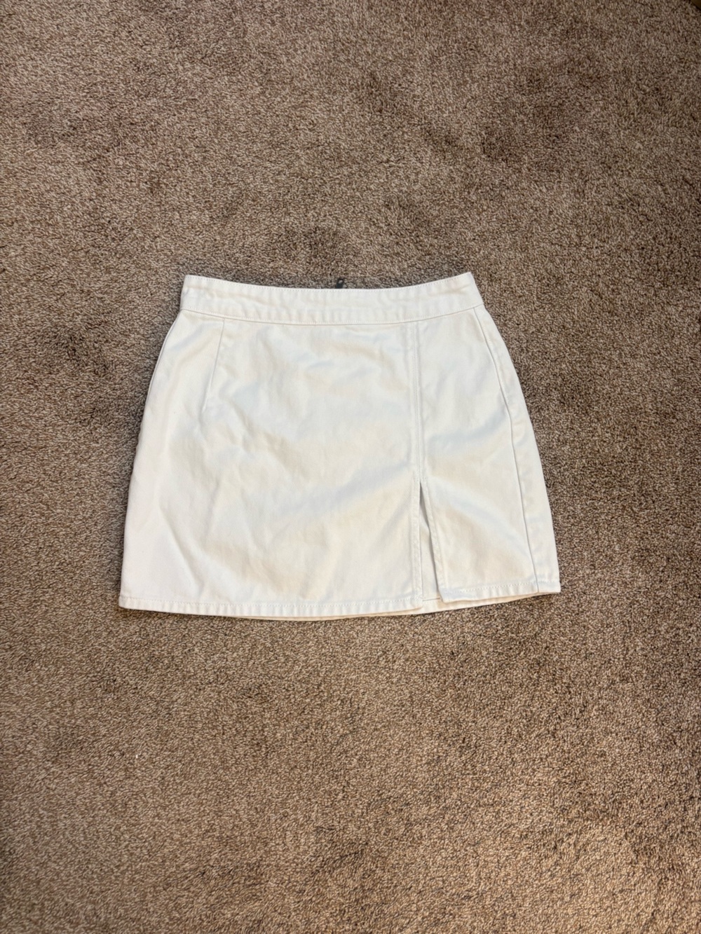 Lioness White Mini Skirt with Slit in front